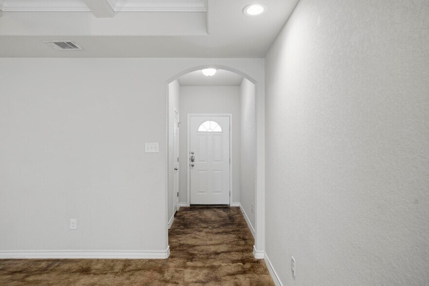 Building Photo - 16906 Spirit Brk