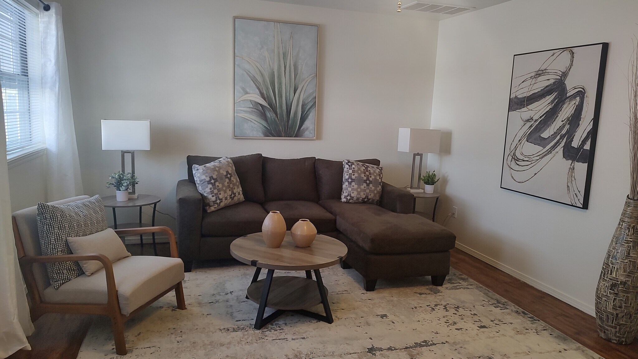 Building Photo - 9101 S Winston Way