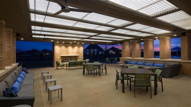 Building Photo - 7610 Blue Finch Ln