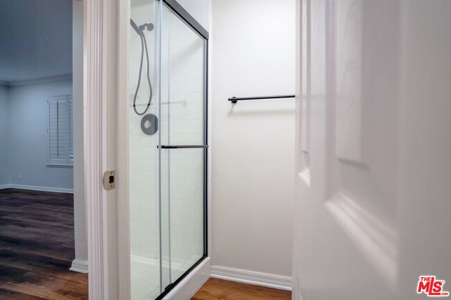 Building Photo - 233 Longfellow St