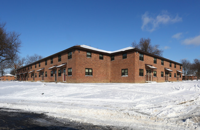 Primary Photo - Griswold Heights Apartments