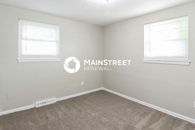 Building Photo - 3 Bedroom Pet-Friendly Home in CLEVELAND, ...