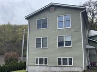 Building Photo - 654 Spencer Rd