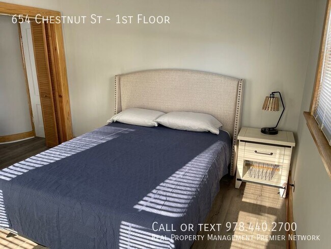 Building Photo - 654 Chestnut St