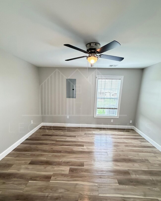 Building Photo - 1031 Judah Bear Blvd