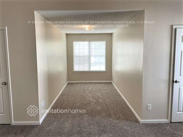 Building Photo - 6931 Silver Grass Ct