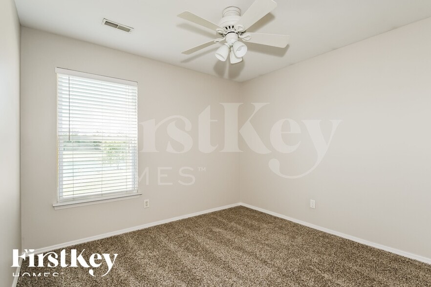 Building Photo - 1250 Flintshire Ln