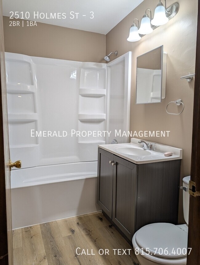 Building Photo - 2510 Holmes St