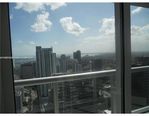 Building Photo - 495 Brickell Ave
