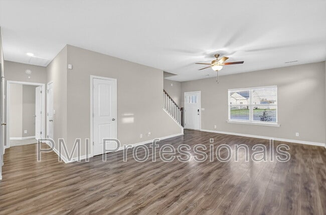 Building Photo - 353 Ruby Cate Wy