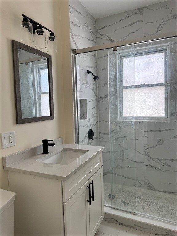 Building Photo - 474 Talbot Ave