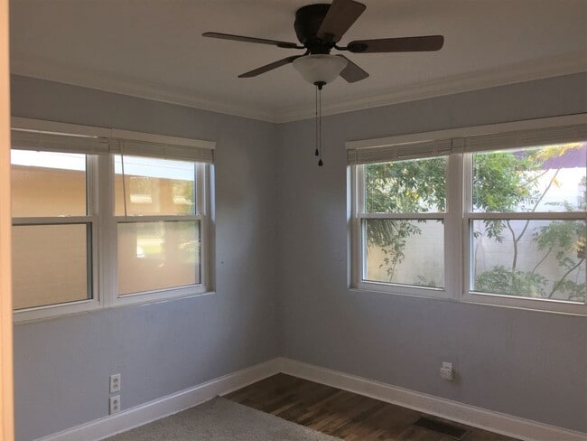 Building Photo - Spacious 3-Bedroom Home in Rio Vista - One Block from the River!