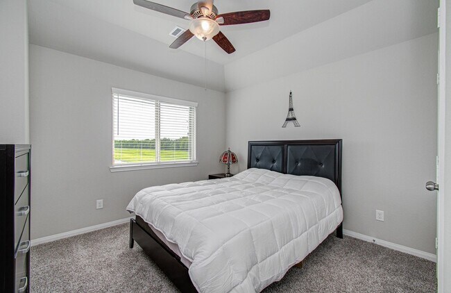 Building Photo - 2202 Anzio Ct