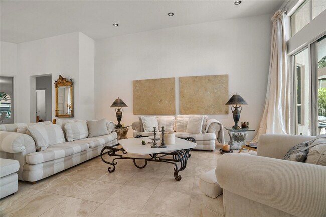 Building Photo - 1012 SW 156th Ave