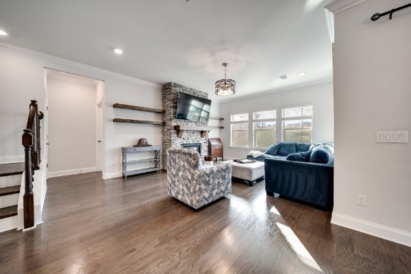 Building Photo - 1700 Boardwalk Pl