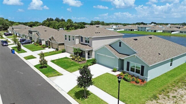 Building Photo - 822 Will Scarlett Ave