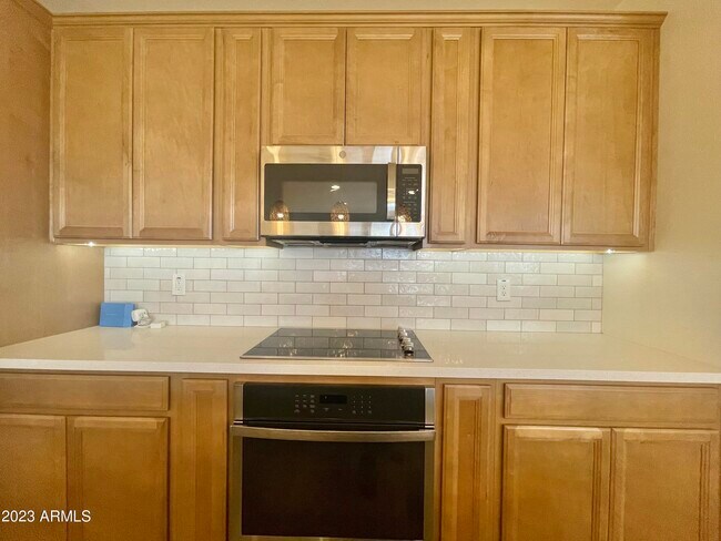 Building Photo - 20862 E Sparrow Dr