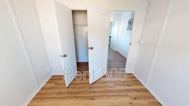 Building Photo - 45 Barry Dr