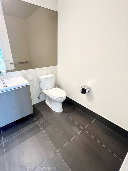 Building Photo - 889 Francisco St