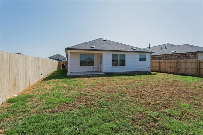 Building Photo - 6412 Laurencia Pl