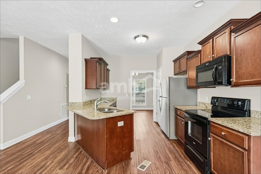 Building Photo - 6947 Calderwood Dr