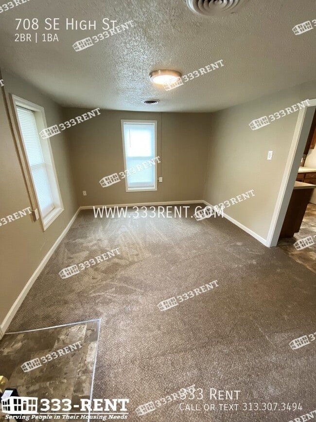 Building Photo - 708 High St