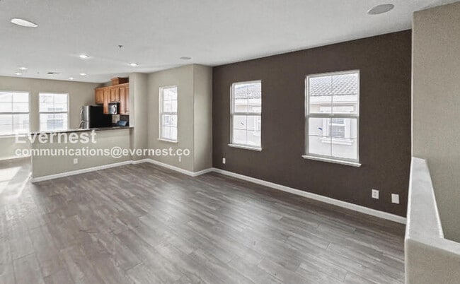 Building Photo - 2298 Winepol Loop