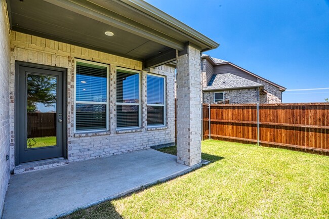 Building Photo - 916 Lido Ln