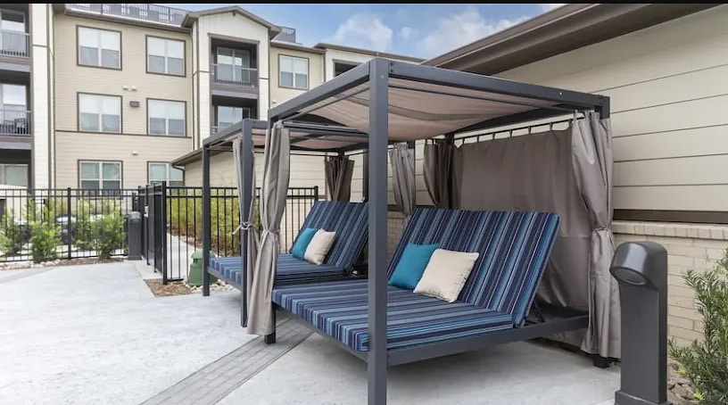 Building Photo - 2650 S McDonald St