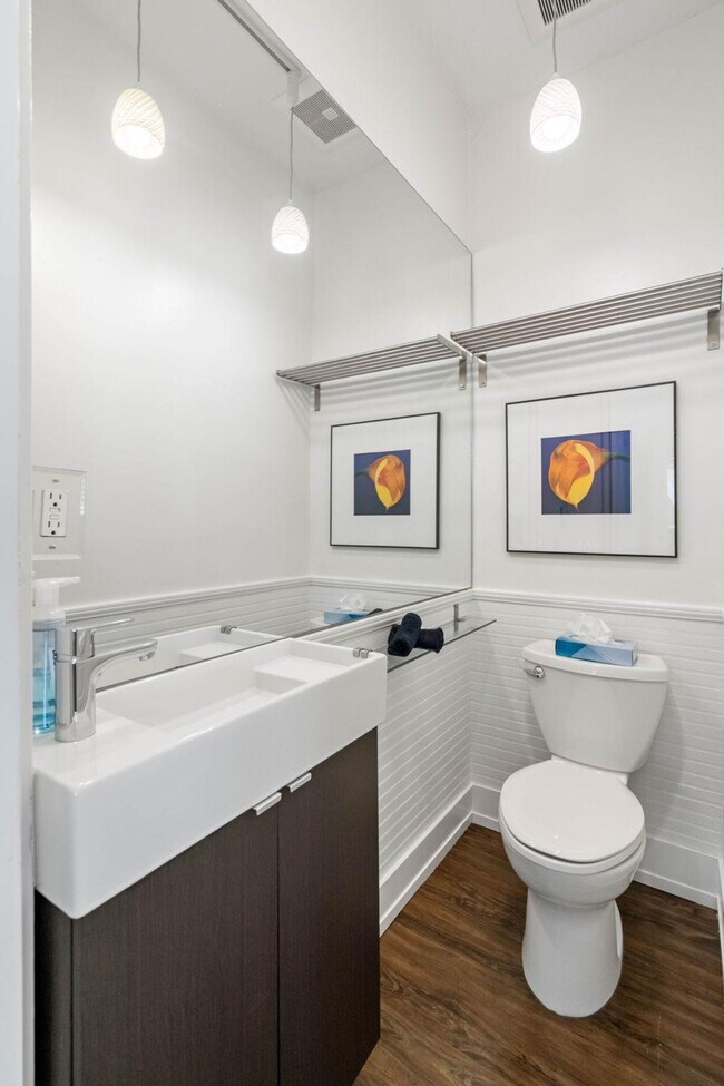Building Photo - 44 25th St NW