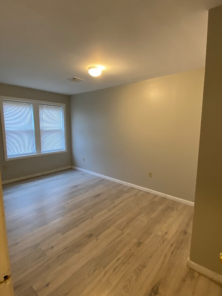 Building Photo - 12-20-20 Rockville St