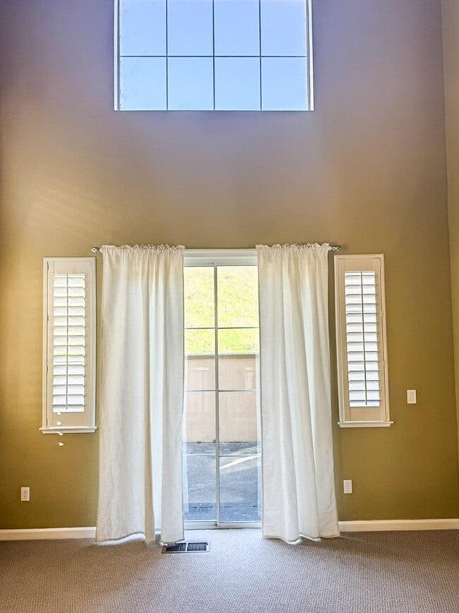 Building Photo - 15 Parkridge Cir