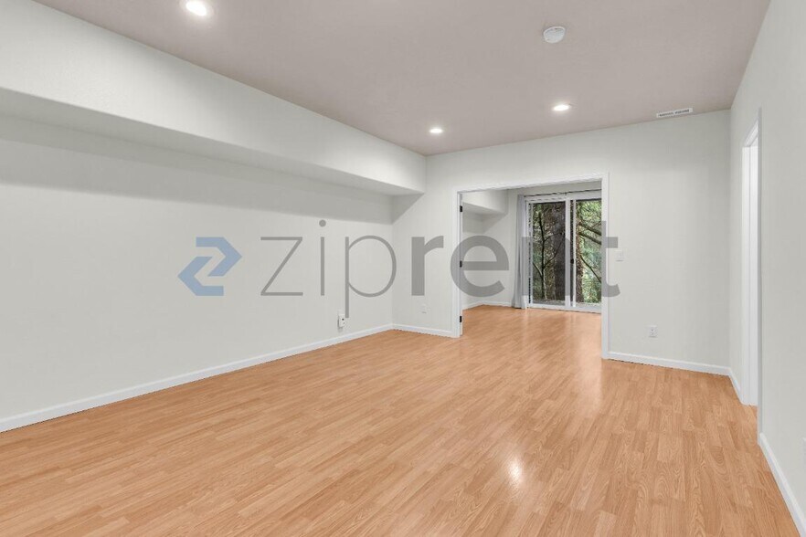 Building Photo - 3785 Wild Rose Loop