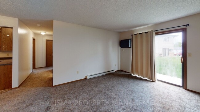 Building Photo - LOCATED NEAR AREA SHOPPING & UNIVERSITY; S...