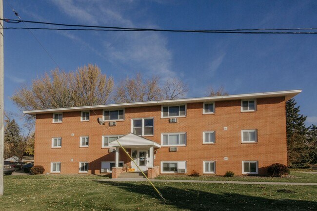 Building Photo - Riverway