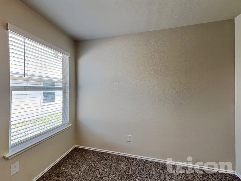 Building Photo - 1152 Ibis Falls Loop