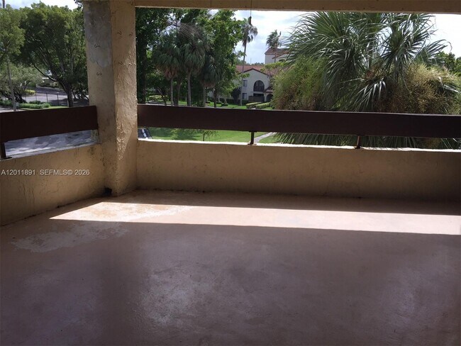 Building Photo - 8800 SW 123rd Ct
