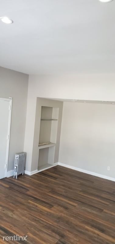 Building Photo - 460 Park Ave