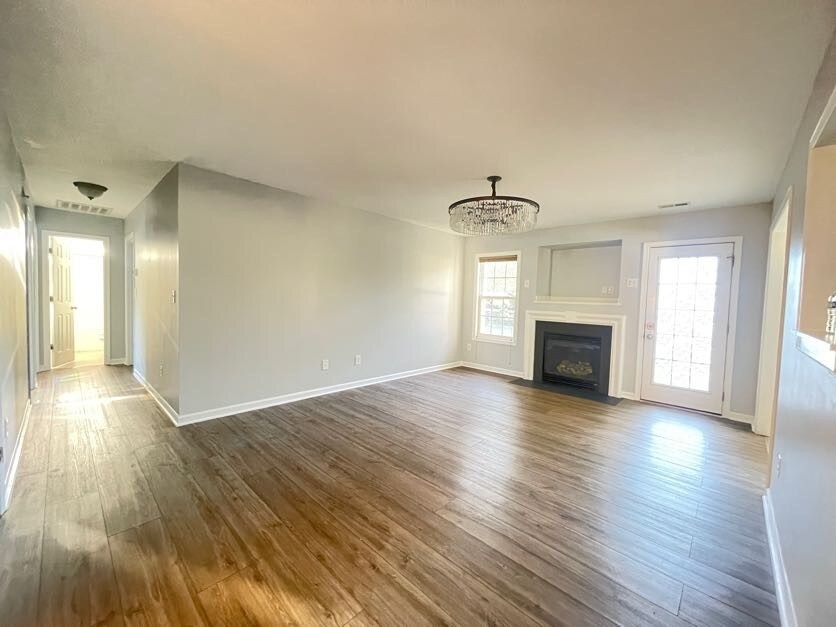 Building Photo - 1414 Maymont Ct