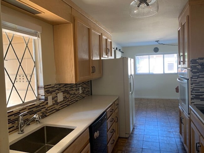 Building Photo - 1014 Ticonderoga Dr