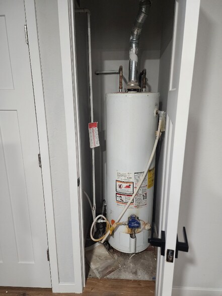 Building Photo - 3609 Wayne Ave