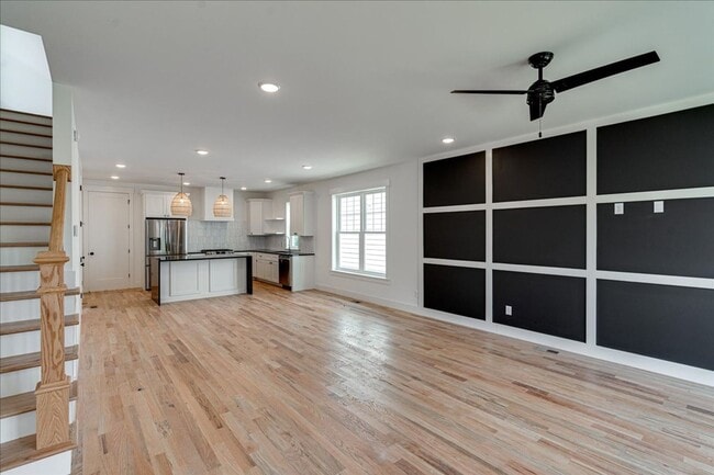 Building Photo - North Shore New Construction!