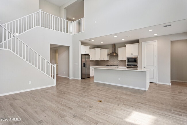 Building Photo - 1948 W Sierra Sunset Trail