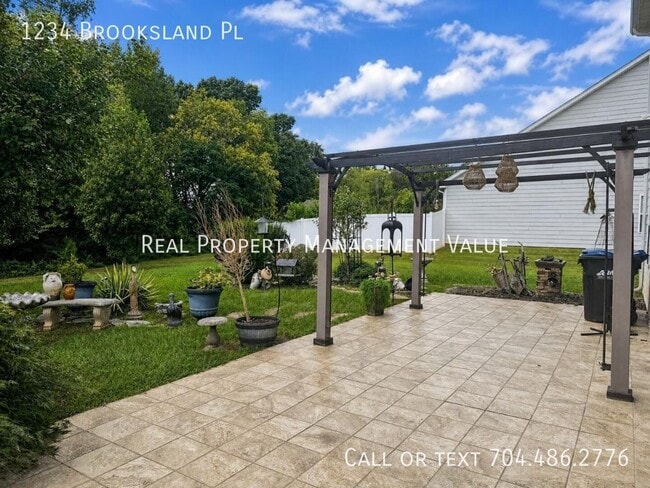 Building Photo - 1234 Brooksland Pl