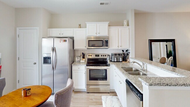 Building Photo - 13445 Calloway Glen Dr