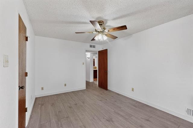 Building Photo - 1301 Warwick St