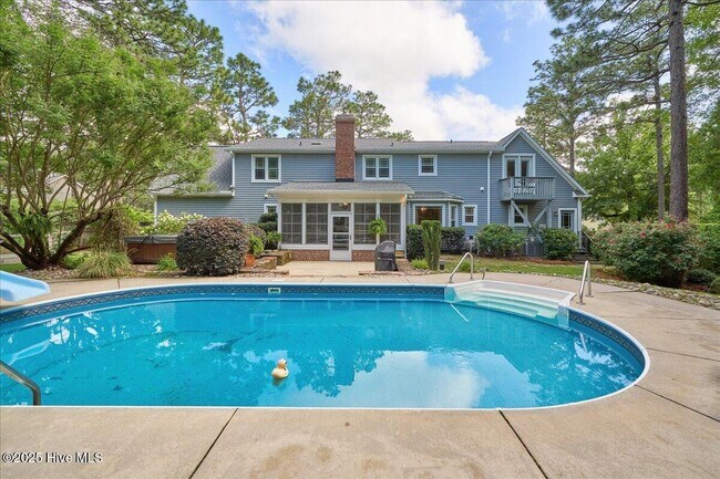 Building Photo - 209 Lazar Ln