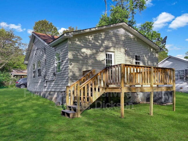 Building Photo - 7959 Maple St