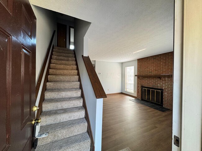 Primary Photo - 1305 Palmer House Ct