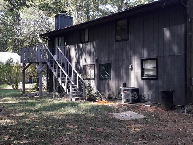 Building Photo - 4341 Old Lake Dr